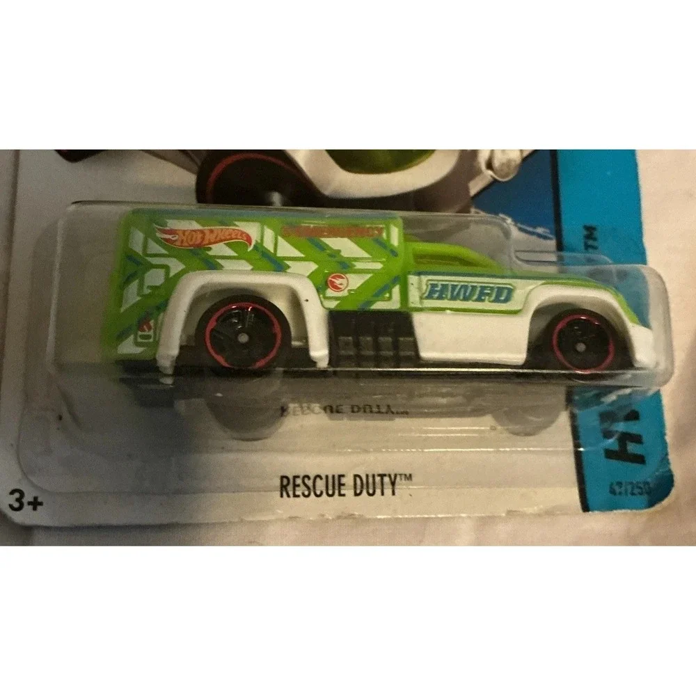 Hot Wheels‎ Treasure Hunt Rescue Duty, Green; 2014 HW City Series 47/250